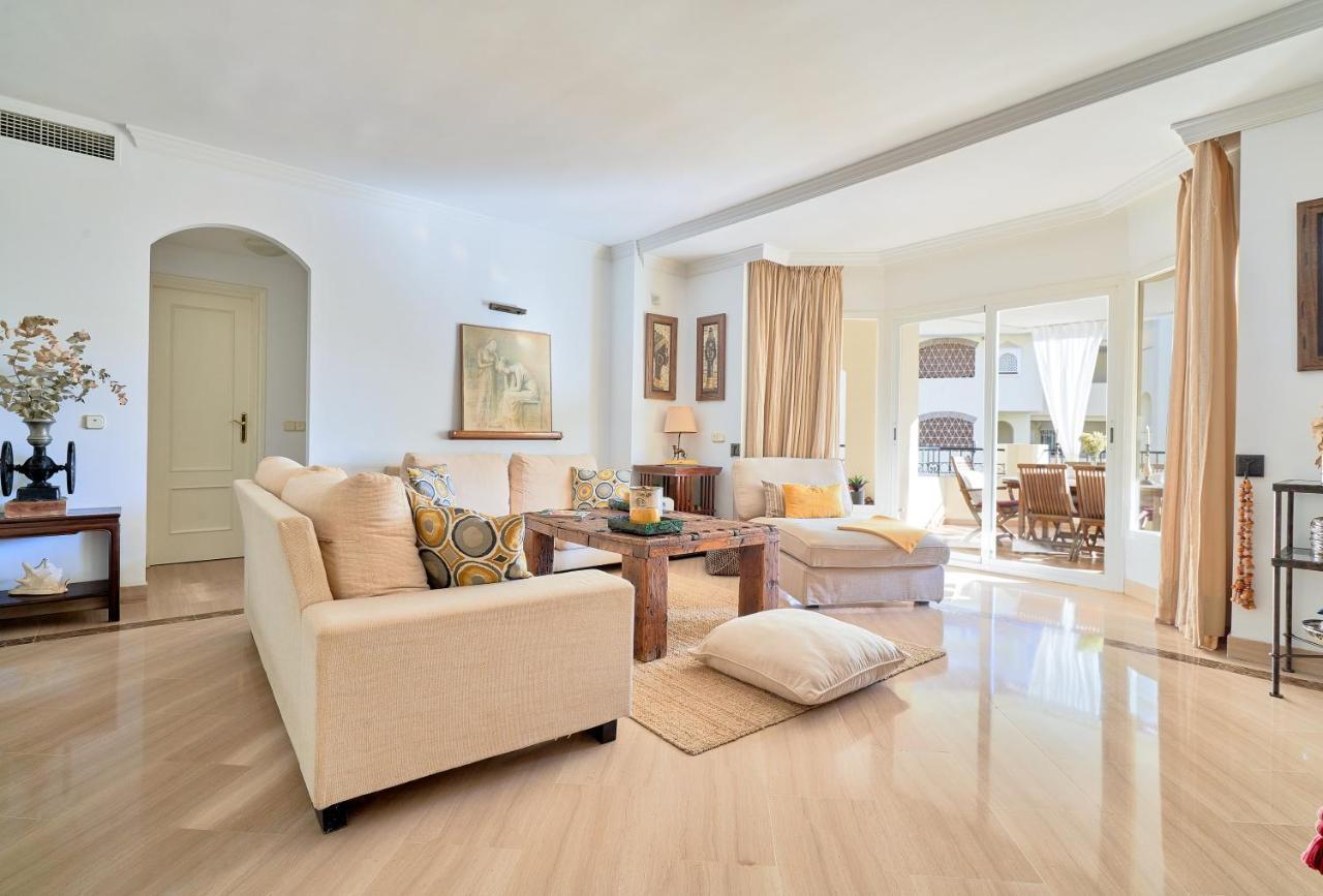 Marbella SunCity Bagian luar foto